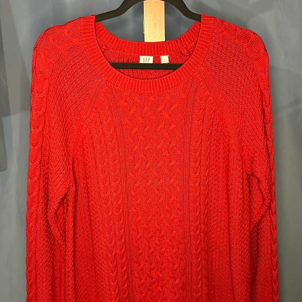 2/$5 Gap Knit Sweater L